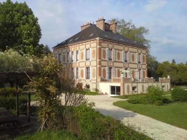 Brinon-sur-Sauldre Chateau Des Bouffards المظهر الخارجي الصورة