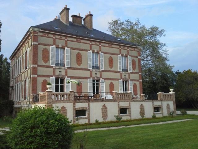 Brinon-sur-Sauldre Chateau Des Bouffards المظهر الخارجي الصورة